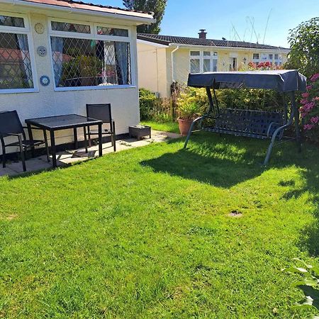 Beach & Tonic Beachside Chalet Humberston 외부 사진