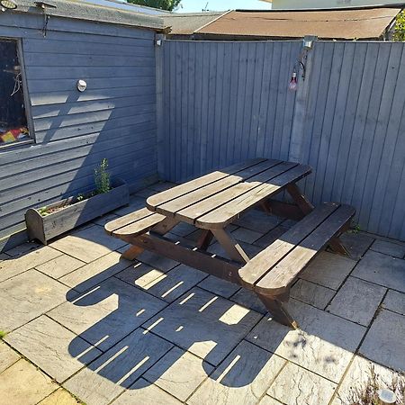 Beach & Tonic Beachside Chalet Humberston 외부 사진