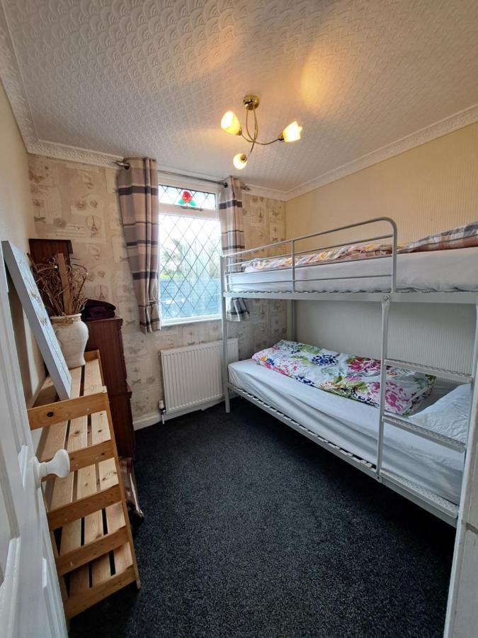 Beach & Tonic Beachside Chalet Humberston 외부 사진