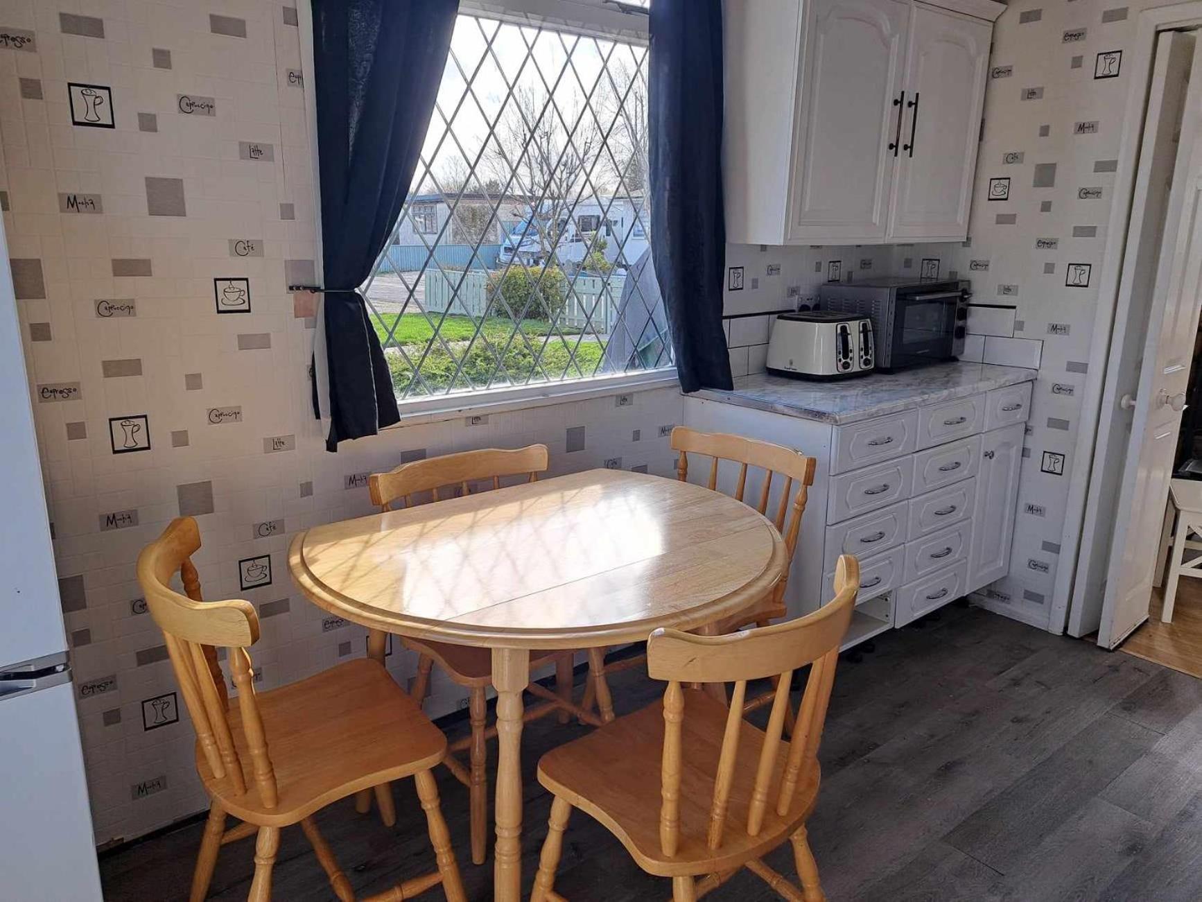 Beach & Tonic Beachside Chalet Humberston 외부 사진
